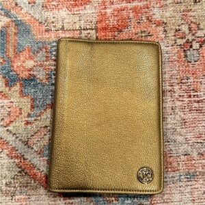 Authentic CHANEL Gold Caviar Leather Agenda Cover 6 Ring Organizer with COA